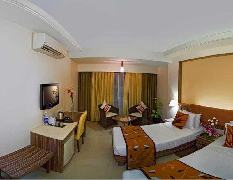 Kapila Business Hotel Пуне Екстер'єр фото