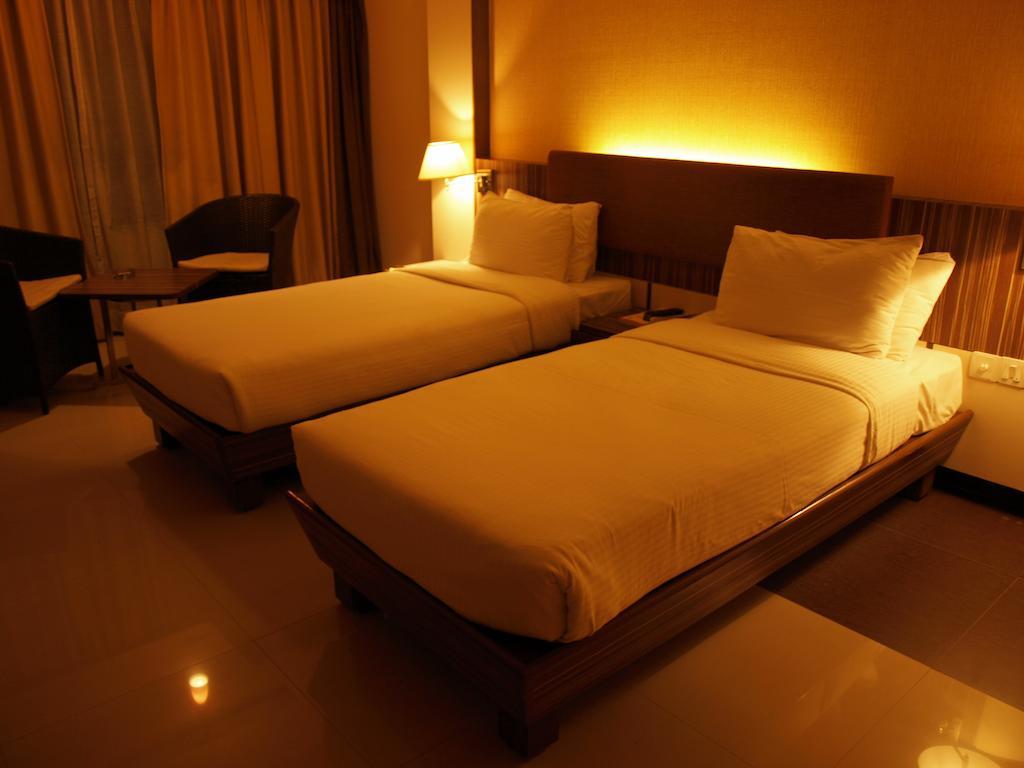Kapila Business Hotel Пуне Номер фото