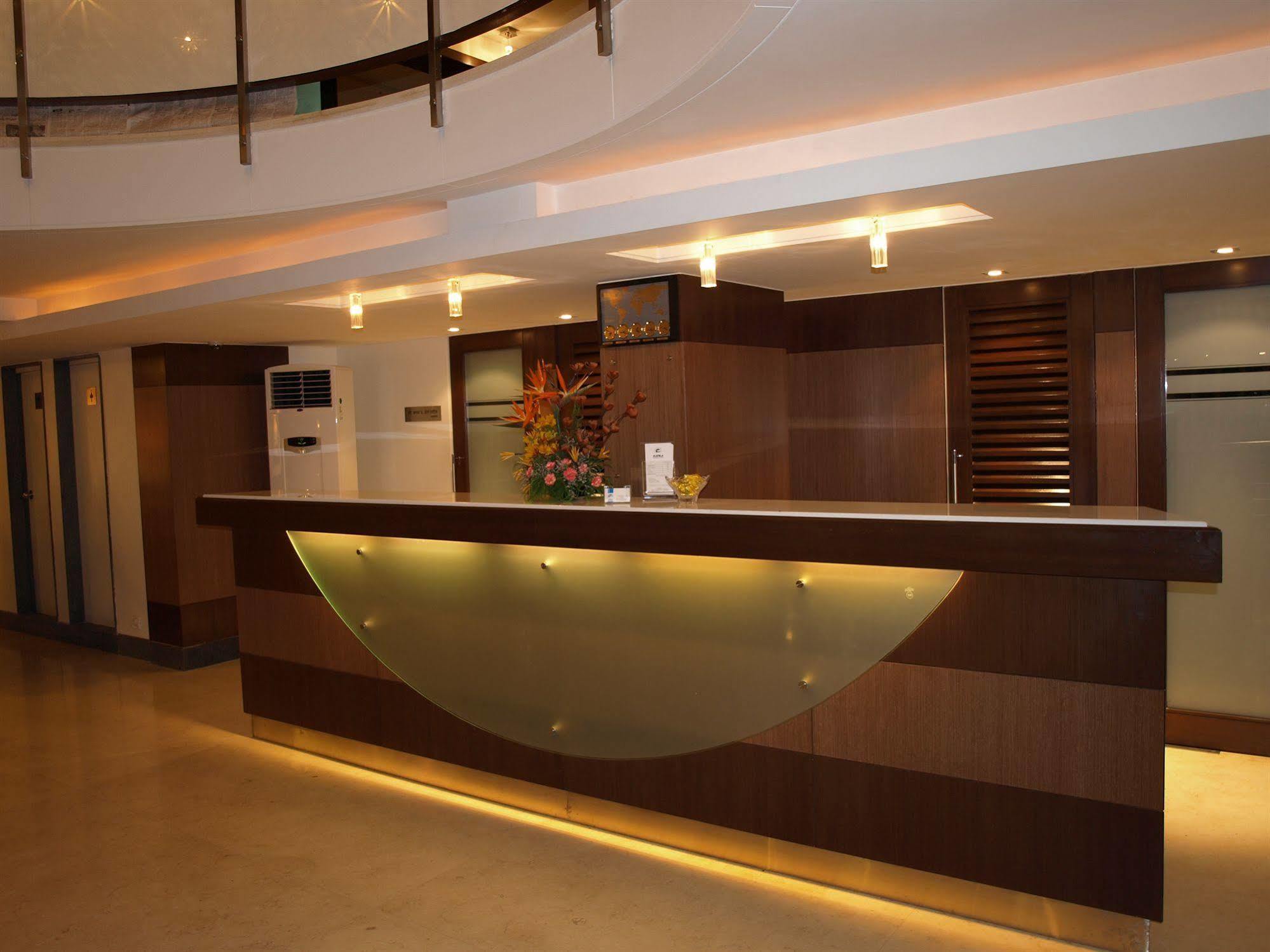 Kapila Business Hotel Пуне Екстер'єр фото