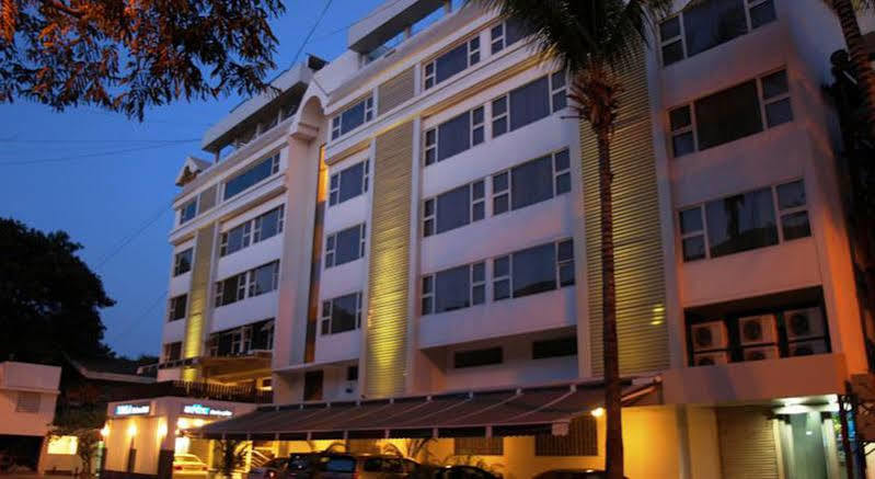 Kapila Business Hotel Пуне Екстер'єр фото